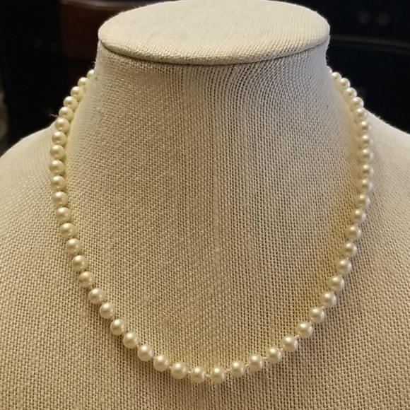 Napier Jewelry - Vintage Napier Glass Pearl Necklace